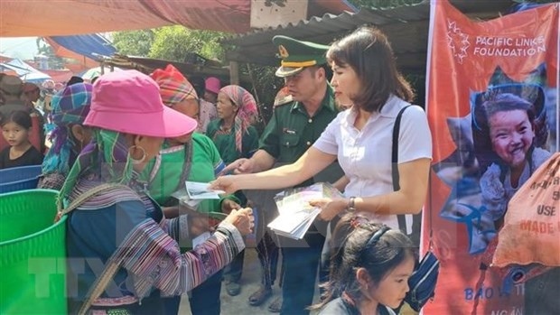 Ambassadors, IOM representative in Vietnam deliver message on human trafficking